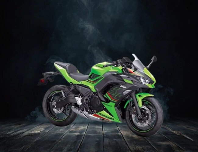 Kawasaki Ninja 650 Kawasaki Ninja 650 on Rent