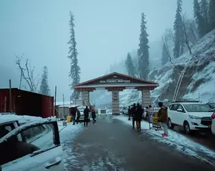 Manali to Atal Tunnel Taxi - Atal Tunnel Snow