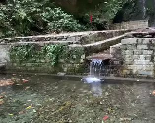 Bhuntar to Manali Taxi - Jibhi Waterfalls