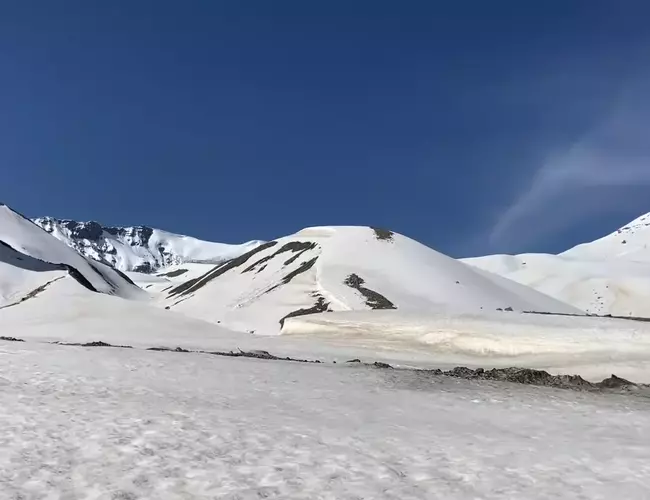 Manali to Baralacha Pass Taxi - Baralacha Pass Snow