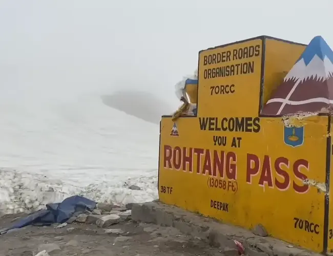 Rohtang Pass - Manali Manali to Rohtang Pass Taxi - Snow